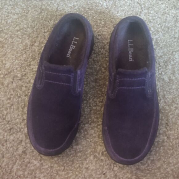 LL Bean Women's Suede Mules/Clogs Size 6 Purple, PRE-OWNED In great condition - Picture 3 of 6